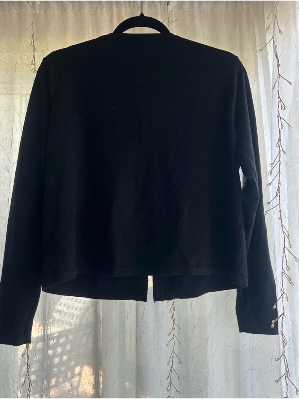 Aaeda Black Floral Appliqué Crewneck Cardigan - Picture 2 of 2